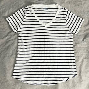 Old Navy Everywear V-Neck Tee